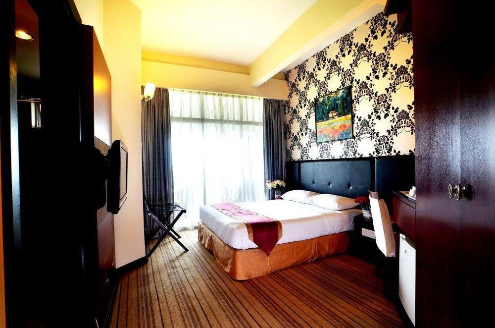 Amansari Residence Resort Johor Bahru Bagian luar foto
